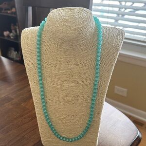 Elegant Turquoise Beaded Necklace